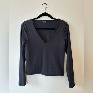 Black long sleeve Old Navy Shirt.